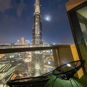 https://first-class-3br-with-full-burj-khalifa-and-fountain-view-2.dubaihotelsoffers.com